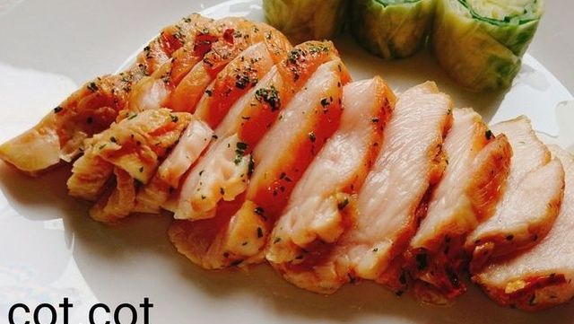 巻かない方が手軽でいいじゃん 巻かない鶏ハム の超時短な作り方とは Antenna アンテナ