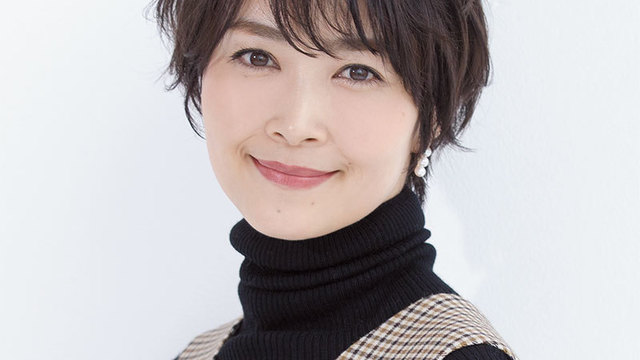サイドのみのアシメショートで直毛に動きをプラス 40代のショートヘア Antenna アンテナ