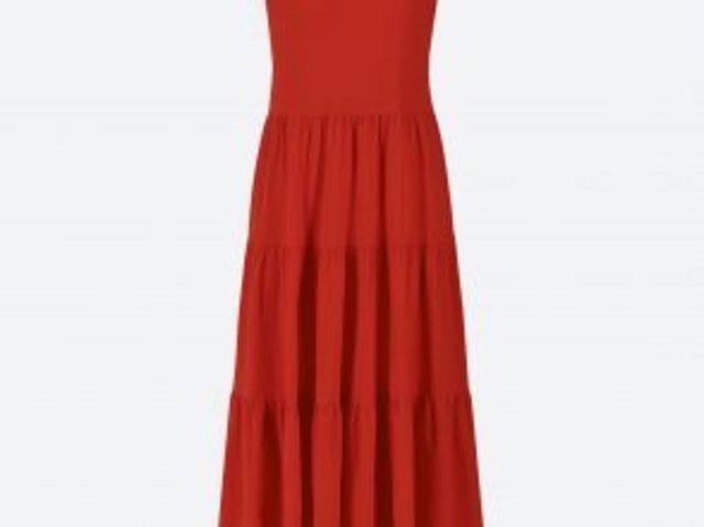 明日なに着る 着るだけで美シルエットに ユニクロのティアードワンピが先行発売 Antenna アンテナ