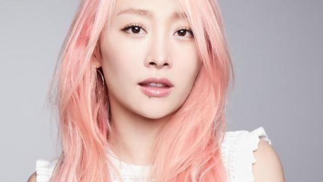 元karaニコル 新曲と写真集の発売を記念してそれぞれのリリースイベントを開催 Antenna アンテナ