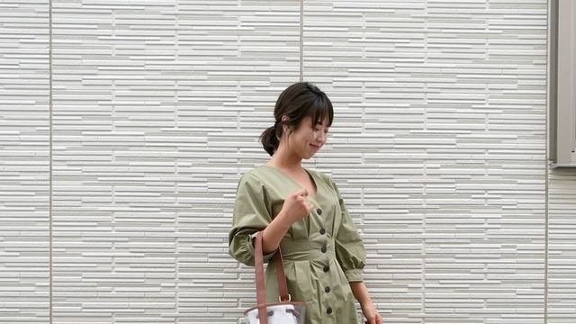 今季zaraのお気に入り 淡いレモンイエローのリネンワンピ Antenna アンテナ