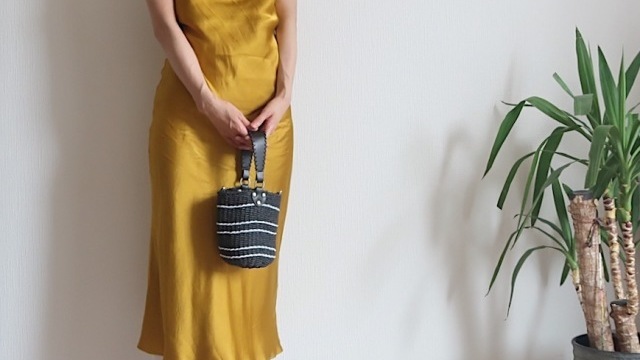 今季zaraのお気に入り 淡いレモンイエローのリネンワンピ Antenna アンテナ