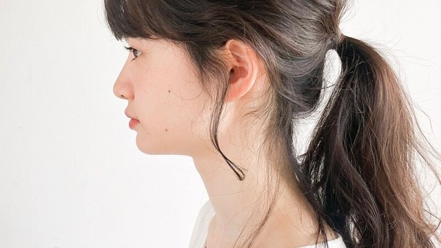 ホテルで働く女性にもおすすめの髪型 シニヨンの基本のやり方 Antenna アンテナ