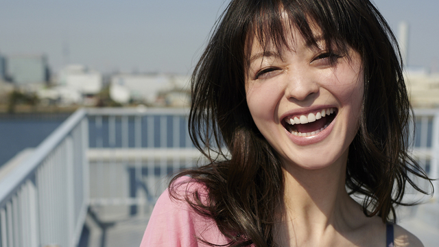 女優 小林涼子 30歳で初グラビアを披露 思い切って挑戦しました Antenna アンテナ