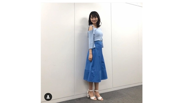 高見侑里アナのファッションが可愛い 鮮やかカラーを上品に着こなす夏コーデに注目 Antenna アンテナ