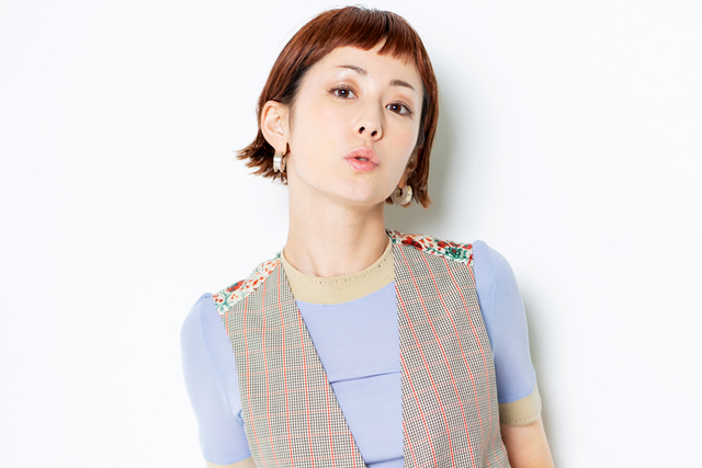 木村カエラさんの普段のおでかけスタイルは 気になるプライベートとデビュー15周年記念アルバムの裏話をインタビュー Antenna アンテナ