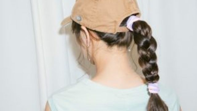 ベレー帽のおしゃれヘアアレンジ ピンひとつで出来る簡単ヘア Antenna アンテナ