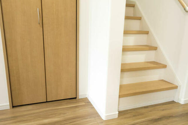 その手があったか 階段下収納の賢い使い方 Antenna アンテナ