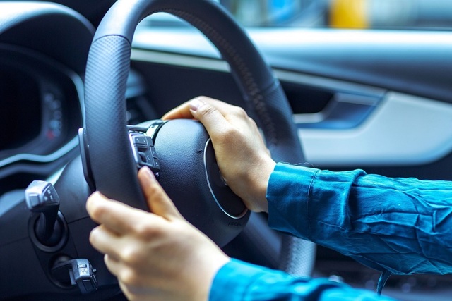 高級車の音は威圧的 なぜ車によってホーンの音は違うのか Antenna アンテナ