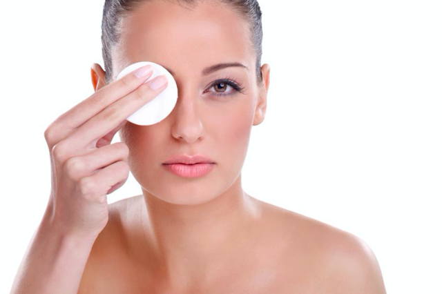 クレンジング不足で色素沈着 タイプ別マスカラの落とし方 Antenna アンテナ