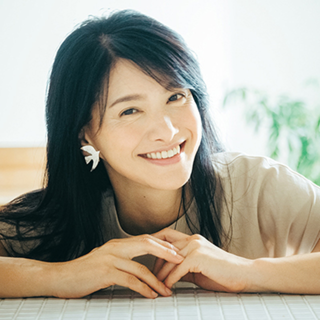 西村真弓さん 前田文香さん 井上美樹さん 美魔女3人の幸せあふれる いいシワの刻み方 Antenna アンテナ