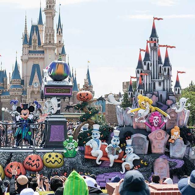 東京ディズニーランド ディズニー ハロウィーン の見どころ19 ミッキー ゴーストたちの 怖カワ パレードも Antenna アンテナ