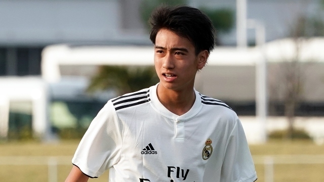 美男美女ですね ｒ マドリーの15歳 中井卓大が投稿した姉との２ショットに反響 久保建英との共演を望む声も続々 Antenna アンテナ