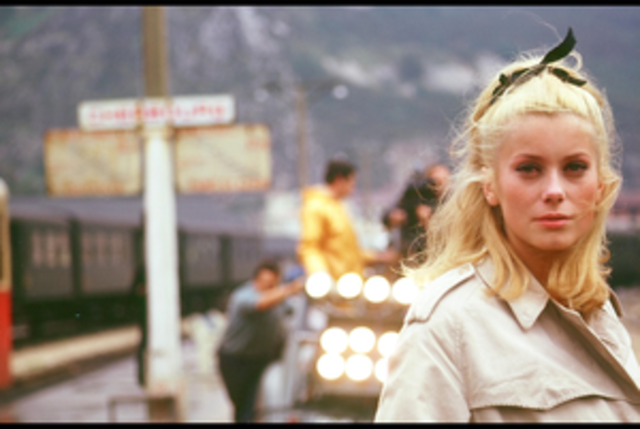 永遠のクール ビューティー フランスの大女優カトリーヌ ドヌーヴの昔と今を堪能できる作品5選 Antenna アンテナ