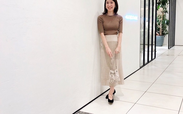 今何着てる Olのリアル 秋通勤 コーデ 気分はワントーン vカットパンプス Antenna アンテナ