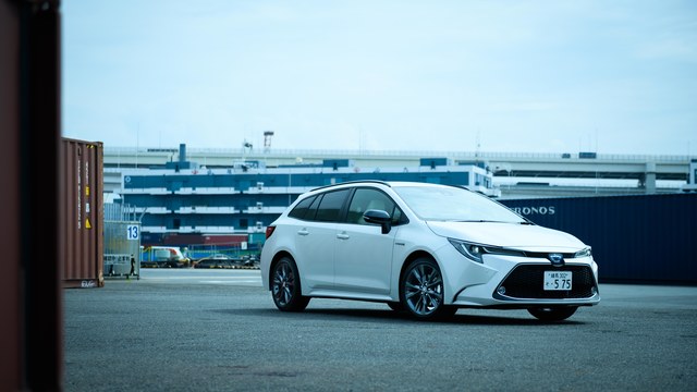 クロス ではなく ツーリング という選択はアリ 新型カローラ クロスの大ヒットから提案する Antenna アンテナ