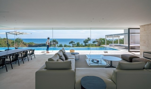 豪邸 圧倒的な迫力を誇るパノラマビュー 日本一綺麗な海を望む絶景の家 Antenna アンテナ