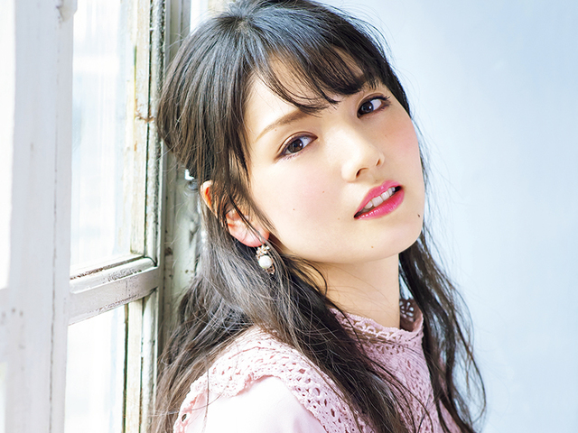 ゴム1本で愛されヘアアレンジ 軽やかハーフアップ で全方位モテ Antenna アンテナ