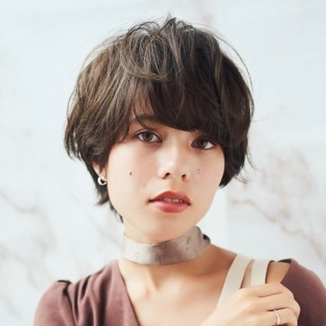 長め前髪の柔らかマッシュがおしゃれ見え 骨格をキレイに見せる効果も Antenna アンテナ