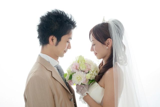 周りが結婚ラッシュ 結婚を引き寄せつかむ人と逃す人の違い Antenna アンテナ