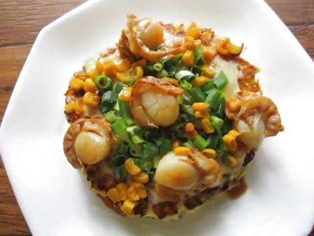 お豆腐と白菜の新食感のお好み焼き チーズとろ り バター醤油のコーン ベビーホタテのお好み焼き Antenna アンテナ