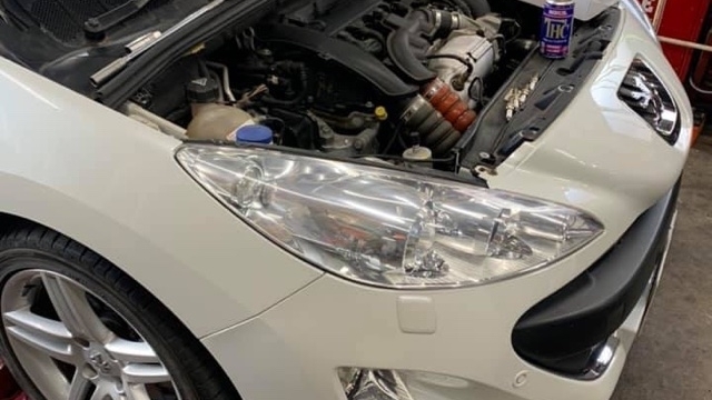 プジョー308sw エンジン不調 イグニッションコイル不良で1気筒失火 3点火系リフレッシュ スパークプラグ交換 Antenna アンテナ