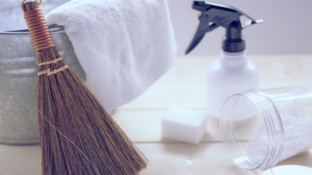 ベランダの掃除 セスキ炭酸ソーダを使った方法 Antenna アンテナ