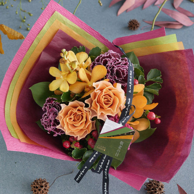 敬老の日 Les Mille Feuilles De Liberte レ ミルフォイユ ドゥ リベルテ のお花と京都の老舗茶問屋 北川半兵衞商店 の高級ブランド 祇園北川半兵衞 のお茶セット商品企画 Antenna アンテナ