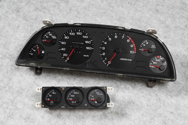 スカイラインGT-R BNR32純正スピードメーター 付き纏う ニスモ箱つき