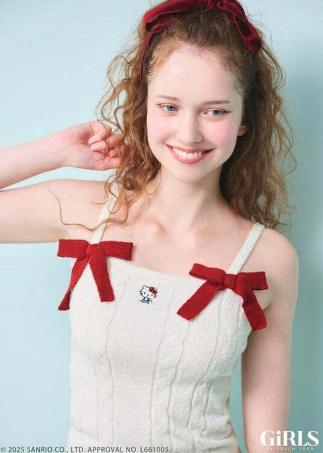 GiRLS by PEACH JOHNが『HELLO KITTY（ハローキティ）』との