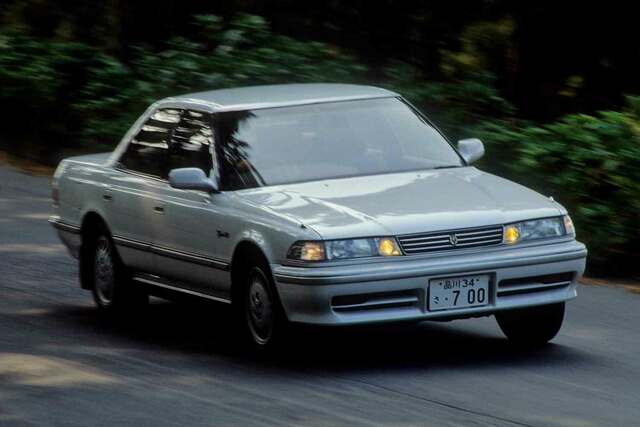 マークⅡ チェイサー　2台 1990.8.＜4代目(4th)＞後期CHASERチェイサーX80アバンテGTツイン