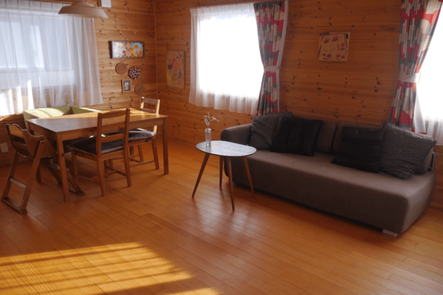 オーク の愛すべき特徴とおしゃれなオーク材インテリア レイアウトを紹介 Antenna アンテナ