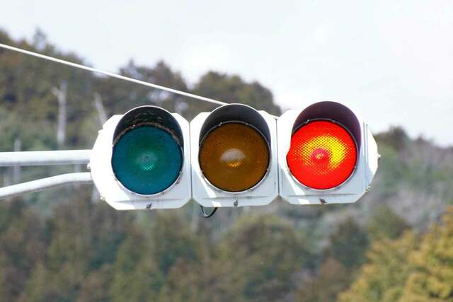 信号機♢3色信号♢電・青・黄・赤・丸型・中古♢2点♢日本国♢本物