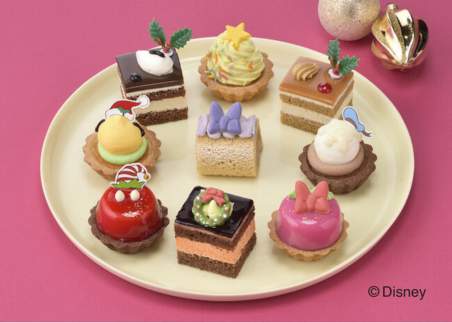 銀座コージーコーナー クリスマス限定 ミッキー フレンズ をデザインしたプチケーキアソートが 12月2日から販売スタート Antenna アンテナ
