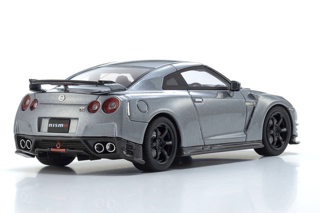 変革のパワーを授ける・願望成就 NISSAN GT-R(R35)用エアロパーツ リヤ