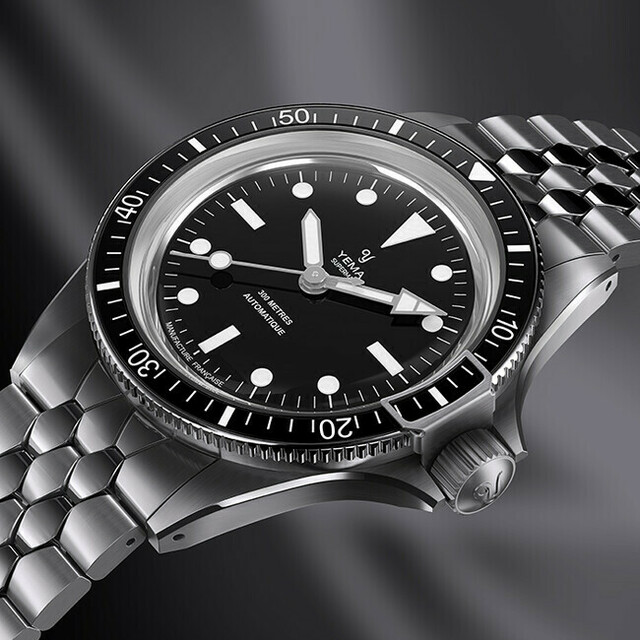 フランスの老舗時計ブランド YEMA から新型自社ムーブメントCMM.10 を搭載した世界限定1948本 "SUPERMAN STEEL